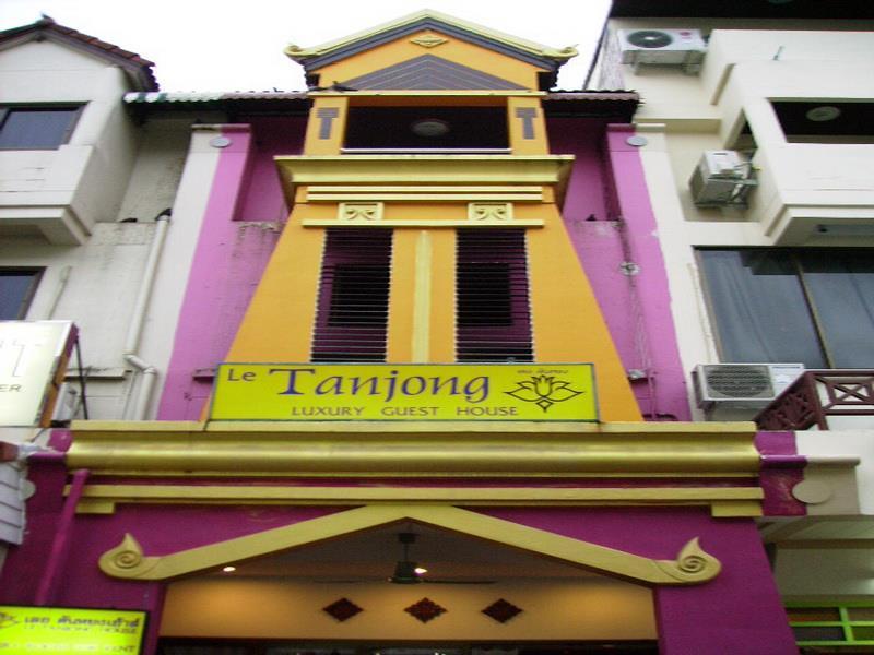 Готель Le Tanjong House Patong Екстер'єр фото